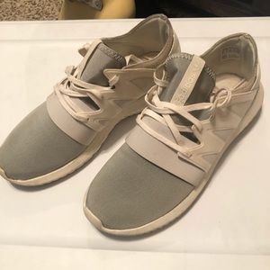 Adidas sneakers tubulars boosts shoes